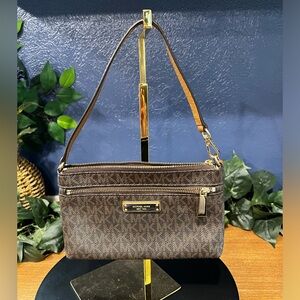 Michael Kors Mini Signature Wristlet